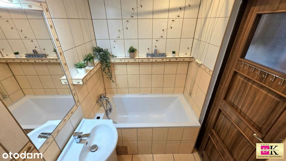 2 Pokoje z balkonem - Pierwsze piętro