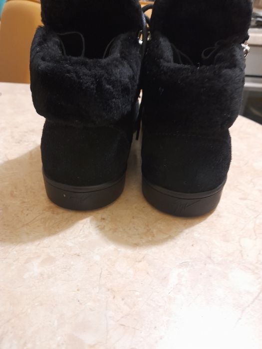 Продам нові червики зимові Італія 40р.