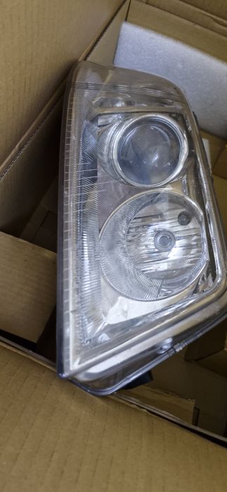 Reflektory- Lampy prawa/lewa przód Passat b5, oryginalne