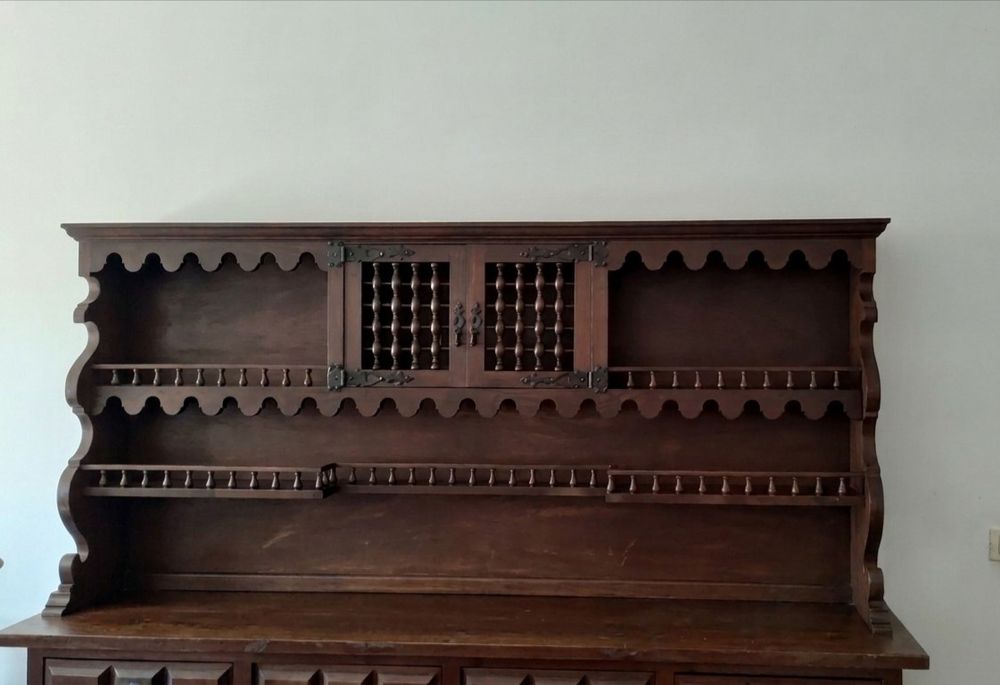 Louceiro Rústico em Madeira Maciça – Ideal para Restauro / Shabby Chic
