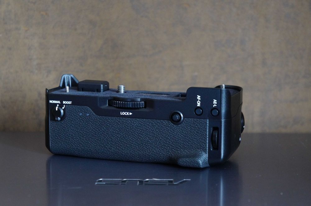 Батарейний блок FUJIFILM VPB-XH1 для X-H1 NP-W 126s