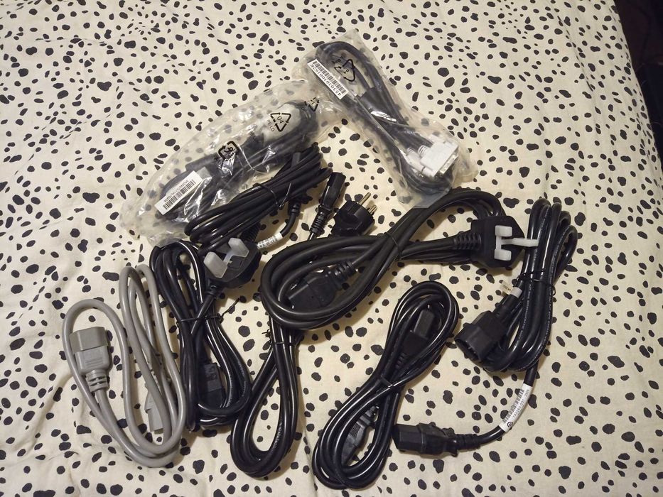 Kabel zasilający, przewody różne. Kable zasilające.