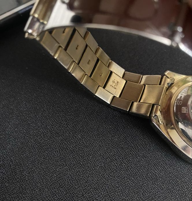 Годинник seiko