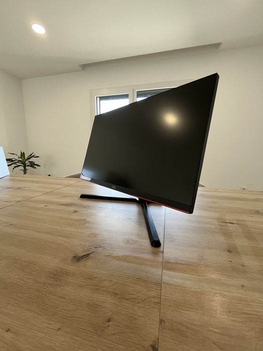 Monitor AOC 240Hz