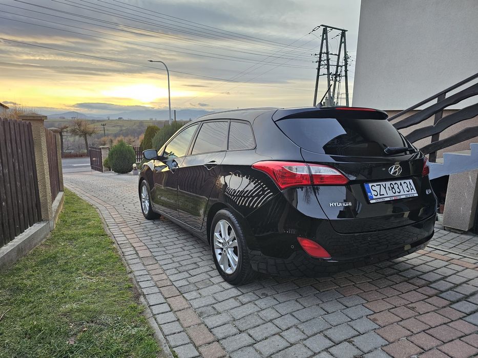 Hyundai i30 2013r 1.4 benzyna  serwis ASO do końca