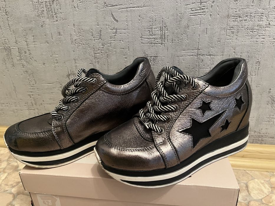 Кросівки підошва 3,5 см