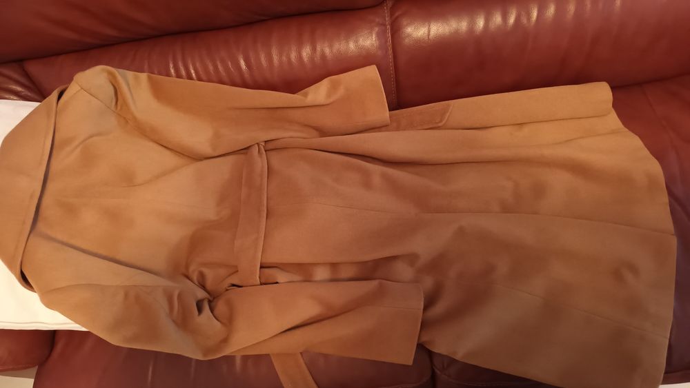 Casaco comprido camel