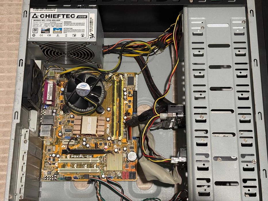 Компʼютер Intel Core 2 Duo E8400 3.0GHz / 4GB RAM / 390GB HDD
