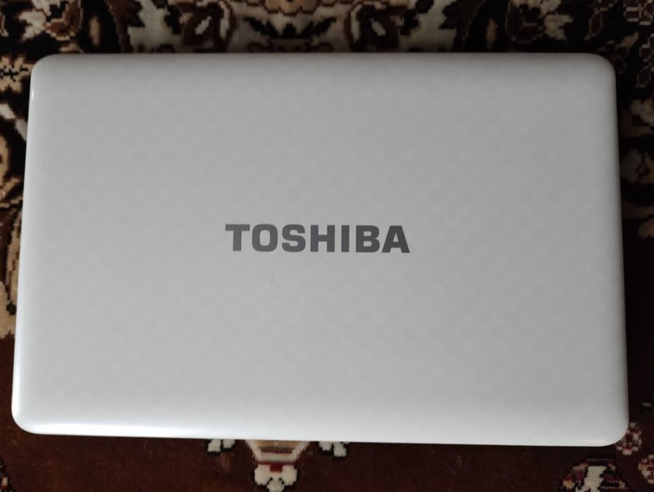 Toshiba L755, NVIDIA GT 525M-1GB/12GB/SSD 256GB