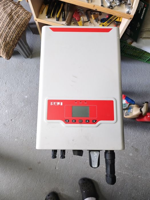 Falownik Saj Suntrio Plus 6K o mocy wyjściowej 6 kW