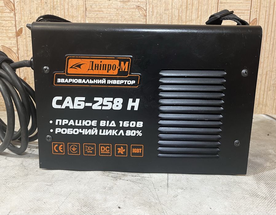 Зварювальний апарат Дніпро-М САБ-258 Н | 5,5 кВт | кейс