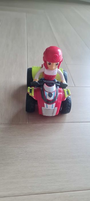 Ryder z pojazdem Psi Patrol