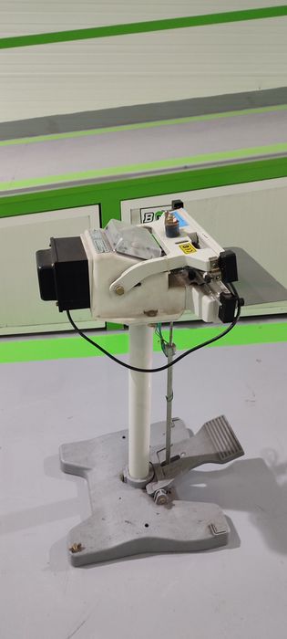 Máquina de selagem de embalagens de alumínio