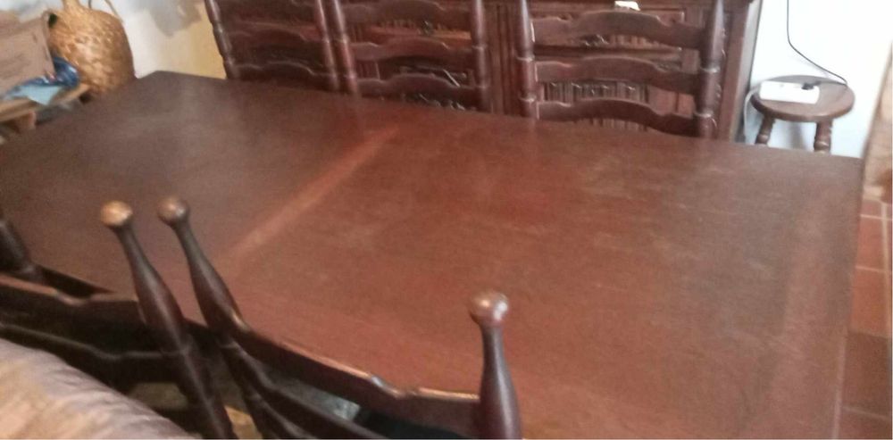 Mesa em madeira rustica
