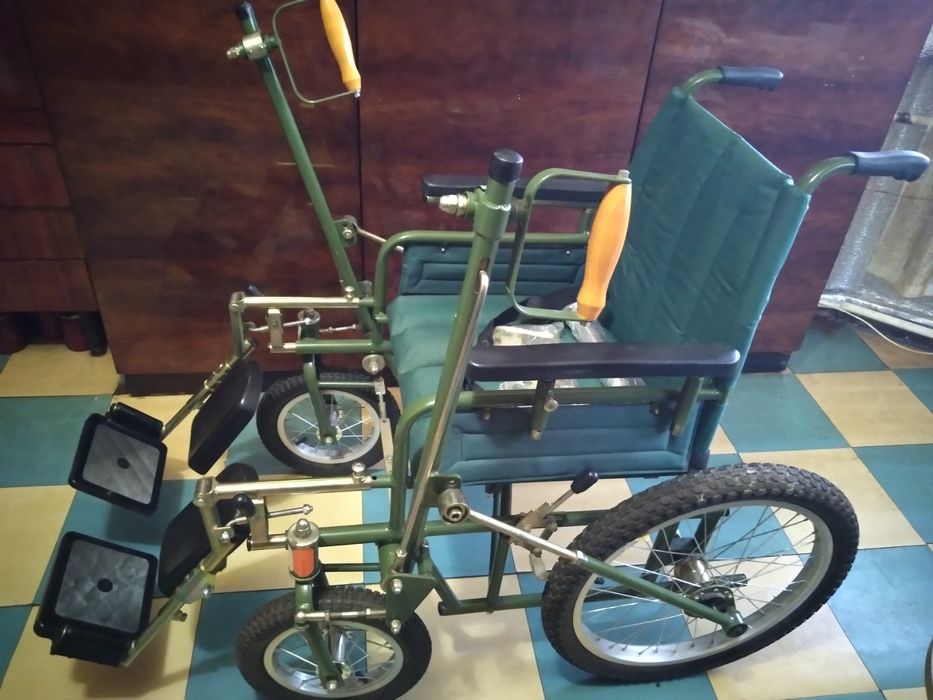 Новая инвалидной коляска.