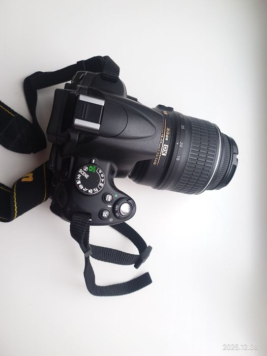 Фотоапарат Nikon 5000