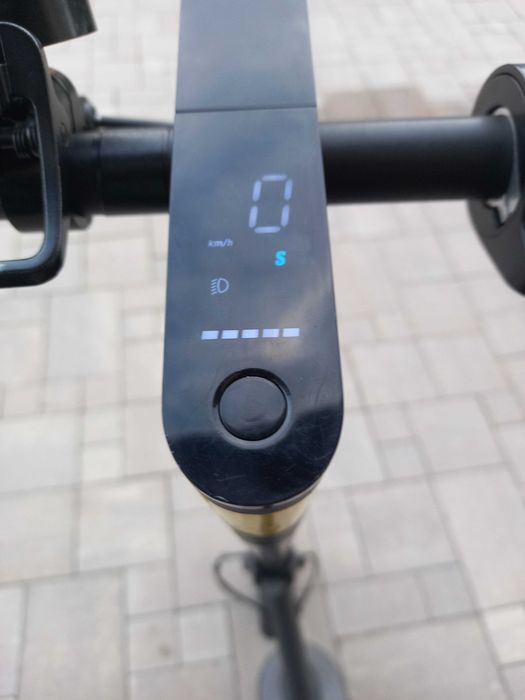 Hulajnoga elektryczna xiaomi mi electric scooter essential