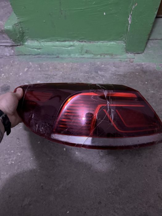 Фара задня ліва пассат сс 13 й рік (Америка)д