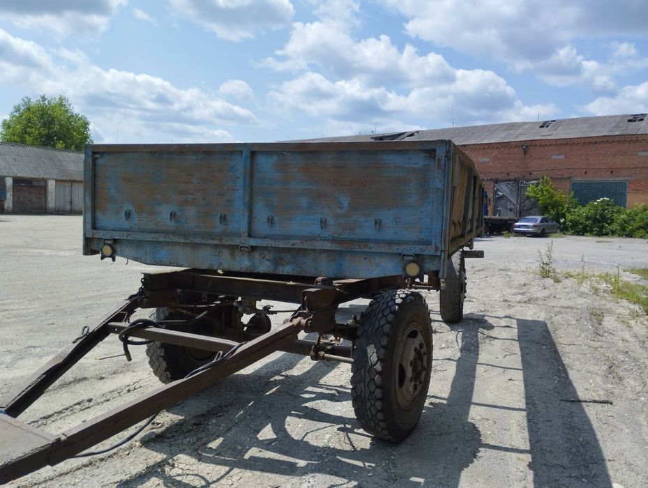 Прицеп вантажний