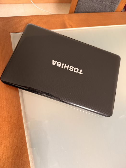 Portatil Toshiba L650 11E