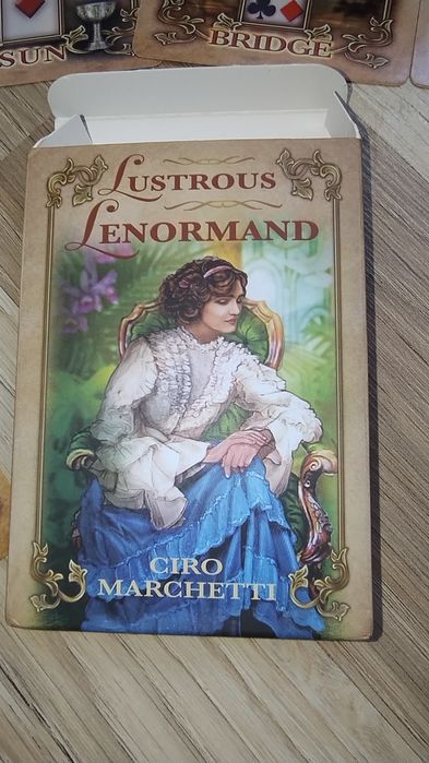 Revendedora de Tarots & Oráculos – Vários Baralhos Novos – 13,50€ c/ p
