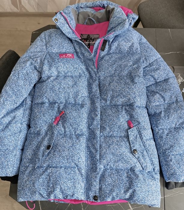 Avecs жіноча зимова куртка (М розмір)