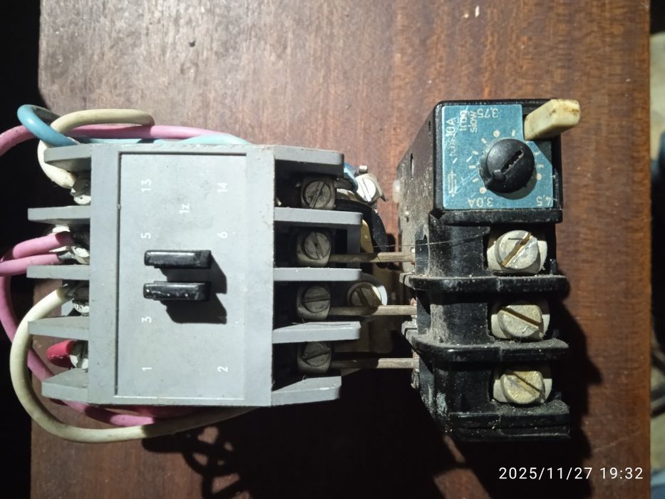 Електричний трансформатор