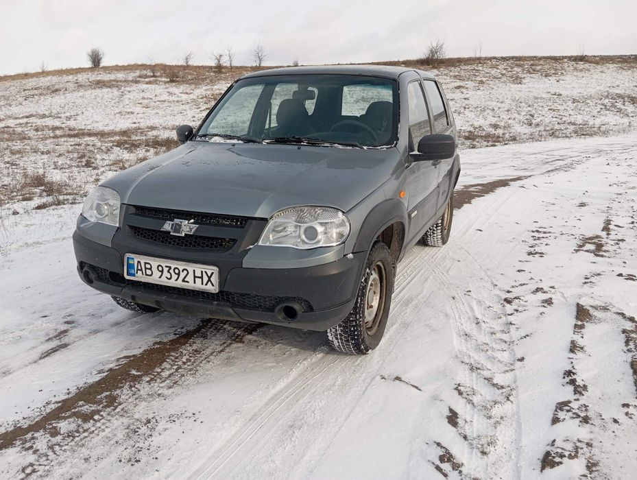 Продам ниву шевролє