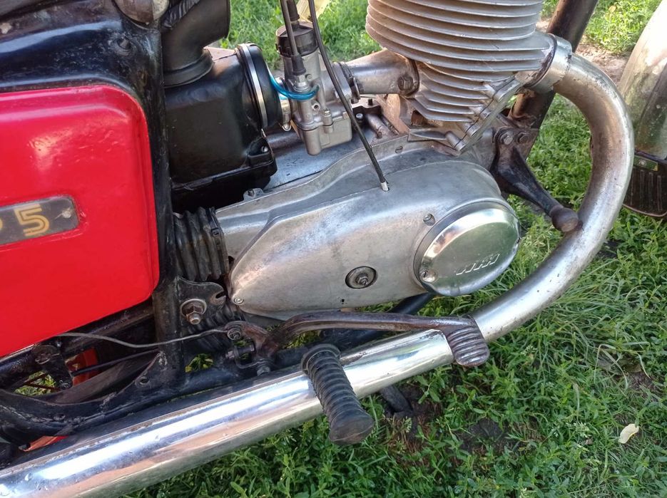 Мотоцикол Іж юпітер 5