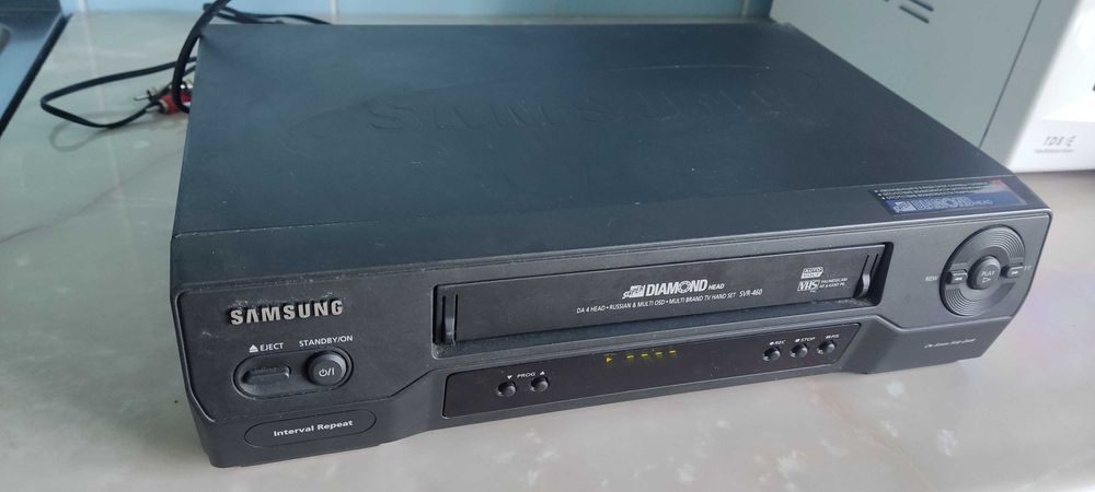 Відеомагнітофон Samsung