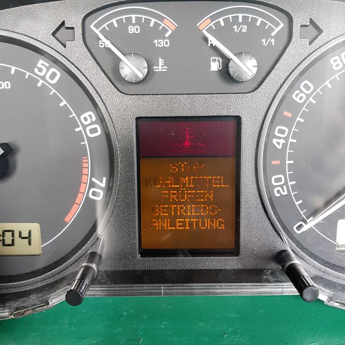 Wymiana wyświetlacza FIS MFA LCD Audi VW Seat Skoda