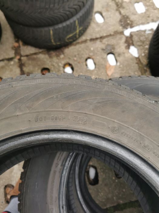 Cztery zimowe opony NOKIAN 195/65 R15