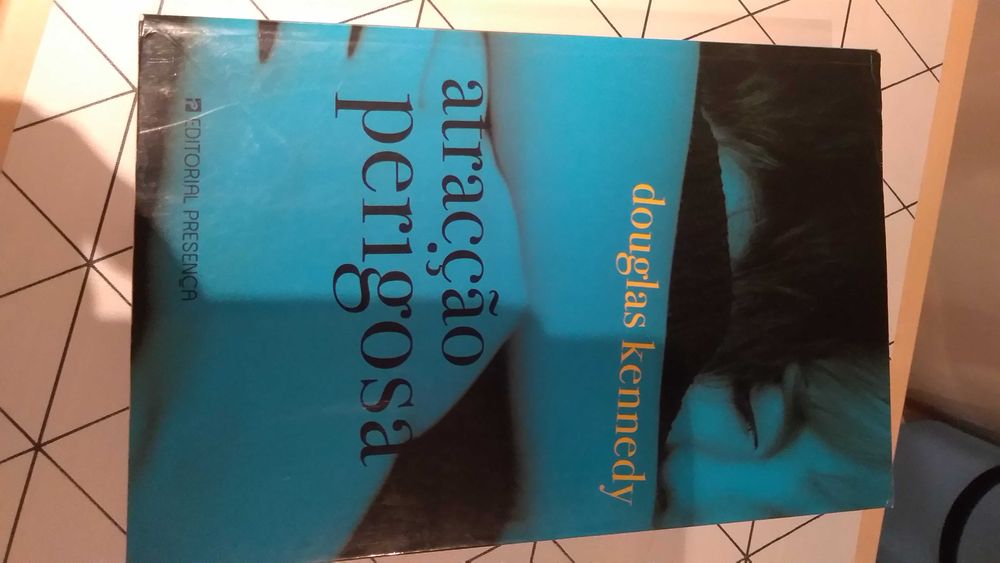 Livros diversos / vários títulos (10€/cada livro)