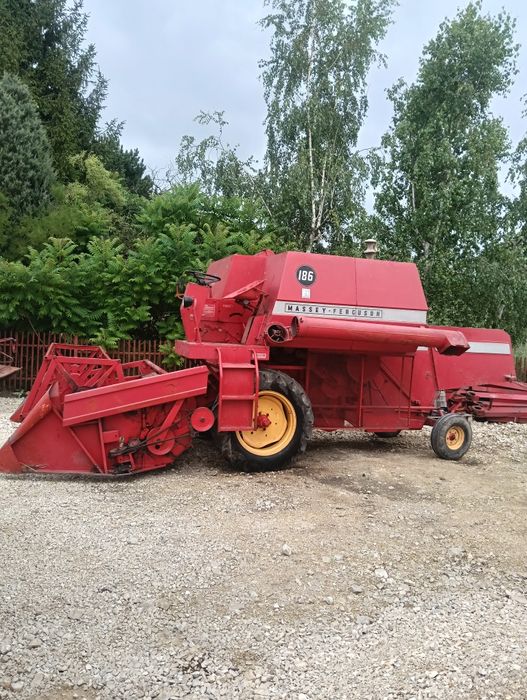 Massey Ferguson 186,187 MF kombajn zbożowy Massey Ferguson
