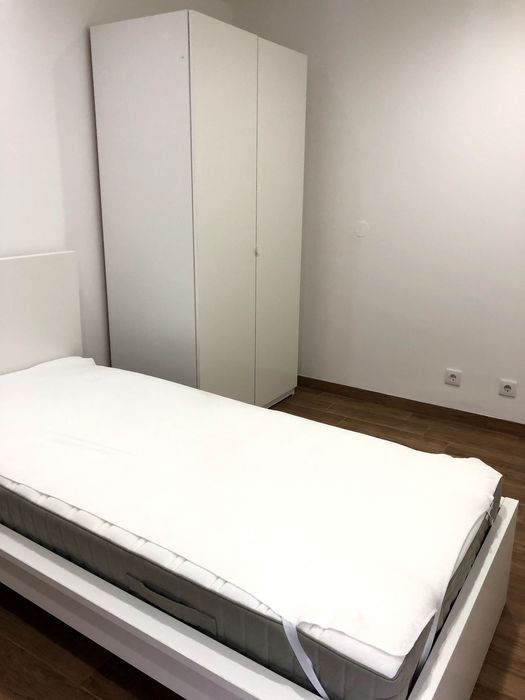 Quarto individual, junto ao ISEP