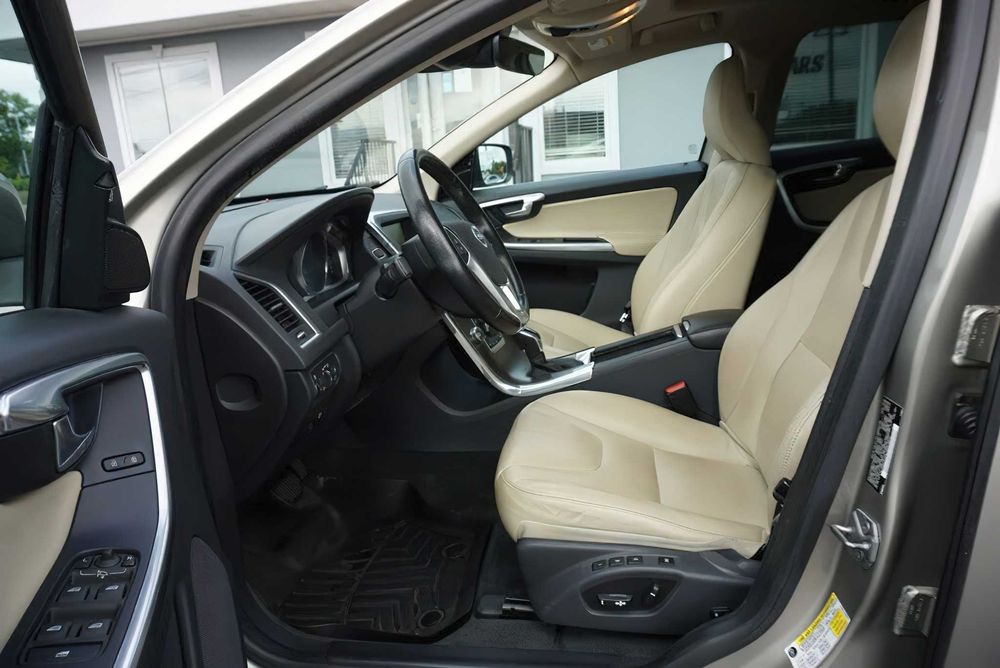 Volvo XC60 T5 Drive-E Premier      2016
