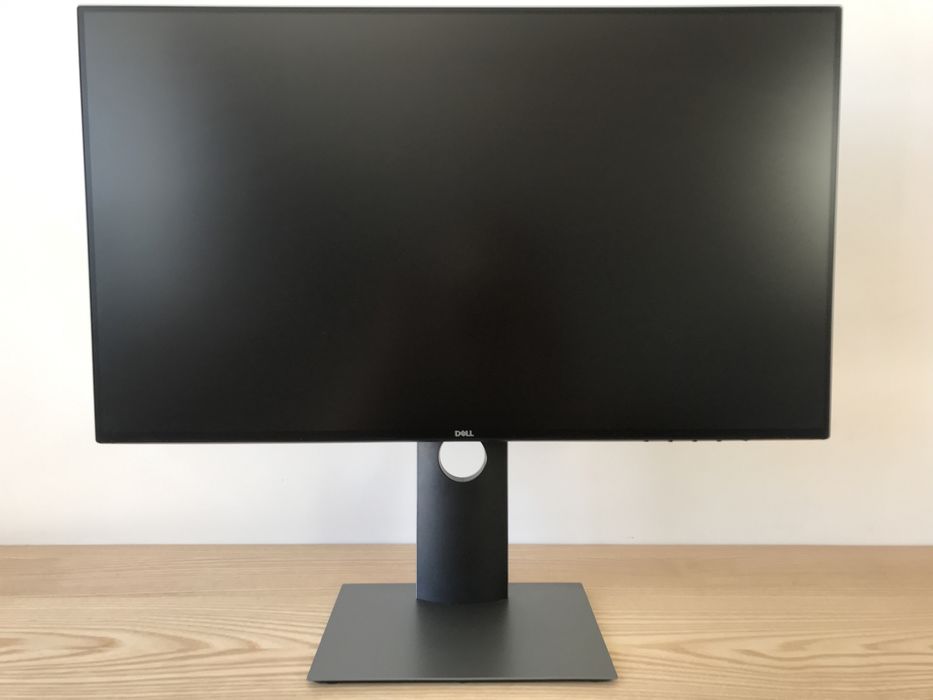 Монітор безрамковий 23.8” Dell UltraSharp U2419H