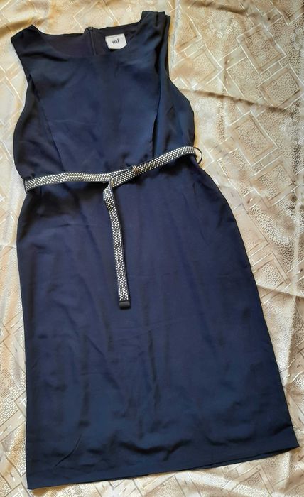 Сукня для вагітних та годуючих