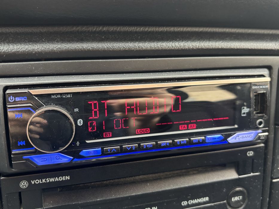 Авто-магнітола Decker MDR-125BT