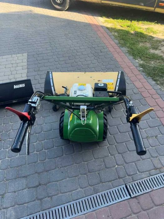 Profesjonalna zamiatarka spalinowa RMV Master Honda GX160 5.5 KM + pług Hako | Bieg wsteczny
