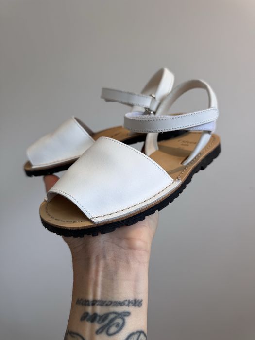 Босоножки туфли белые кожаные