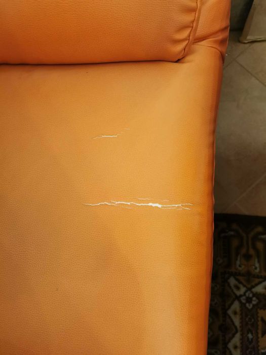 Komplet wypoczynkowy-kanapa i 2 fotele
