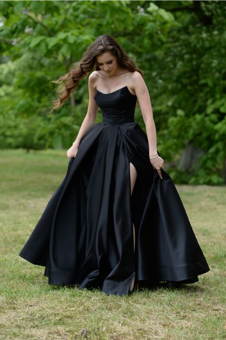Випускне плаття чорне