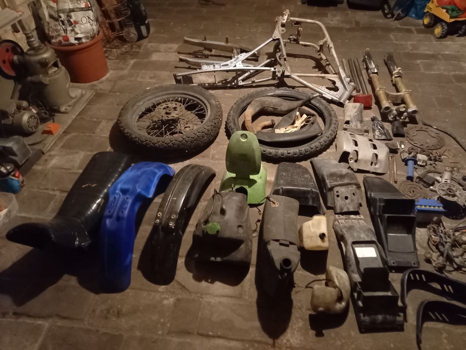 Części Derbi Senda R 50 1 i 2 gen. motor cross stan bdb