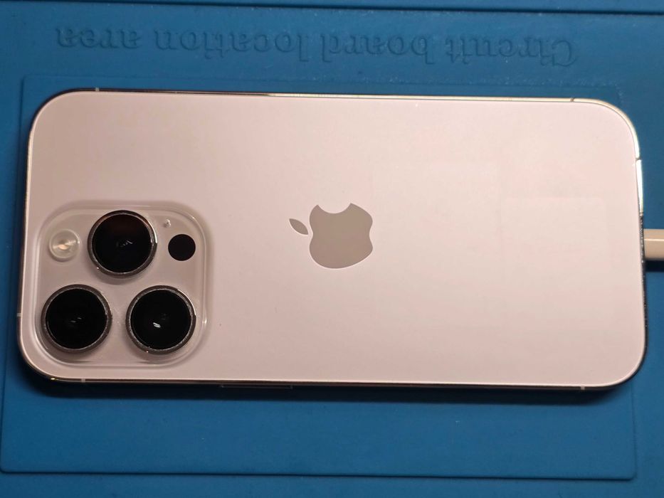 Używany - Apple iPhone 14 Pro 512GB Srebrny - GSM Baranowo