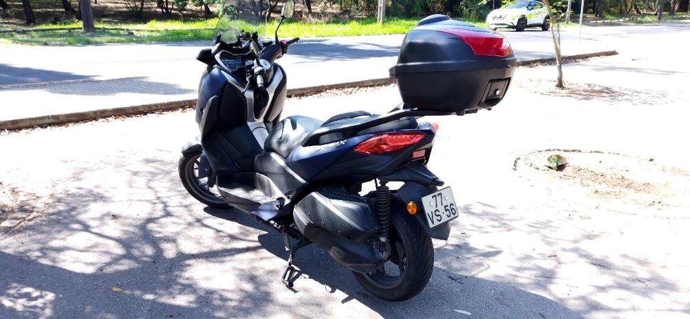 Yamaha X-MAX 300