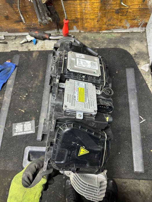 Фара передняя левая\правая Audi Q5 8Rb