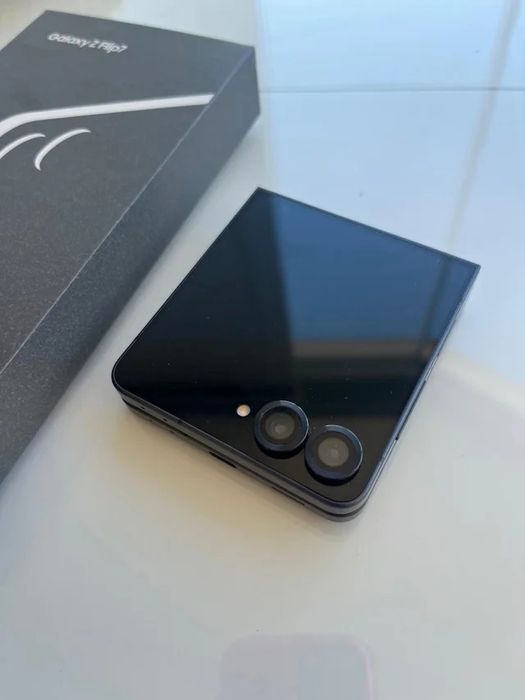 Samsung Galaxy Z Flip 7 5G 512GB