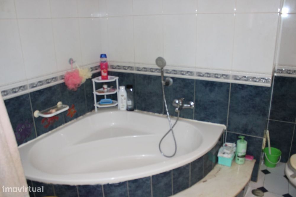 Apartamento T2 Duplex com Varanda em Alcochete