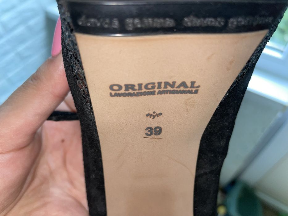 Босоніжки жіночі блискучі